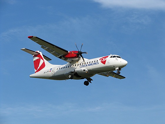 Letoun ATR-42 spolenosti eské aerolinie.