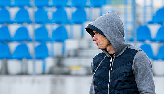 David Jarolím sleduje hru fotbalist Ústí nad Labem.