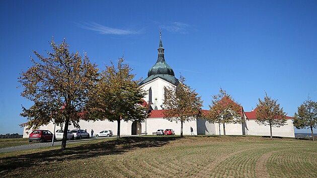 Kostel svatho Jana Nepomuckho na Zelen hoe ve e nad Szavou.