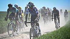 Zdenk tybar pi závodu Paí-Roubaix.