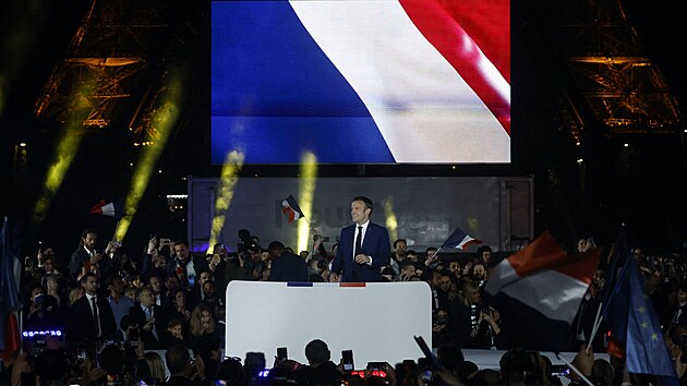Emmanuel Macron po znovuzvolen francouzskm prezidentem (24. dubna 2022)
