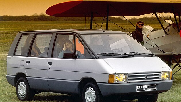Renault Espace byl v roce 1984 průkopníkem kategorie MPV. Také tato sága již skončila.