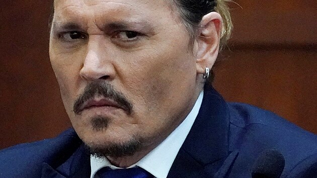 Johnny Depp u soudu (Fairfax, 25. dubna 2022)