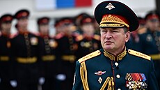 Generálplukovník Alexandr Lapin, který velí ruskému Centrálnímu vojenskému... Generálplukovník Alexandr Lapin, který velí ruskému Centrálnímu vojenskému...