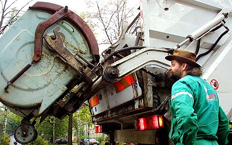 Ulice zahlcené smetím u v metropoli nehrozí, msto bez výbrového ízení prodlouilo smlouvu s Praskými slubami. Ilustraní snímek