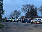 Policejní manévry na Rakovnicku. Kriminalisté pátrají po uprchlém vězni. (12.... Policejní manévry na Rakovnicku. Kriminalisté pátrají po uprchlém vězni. (12....