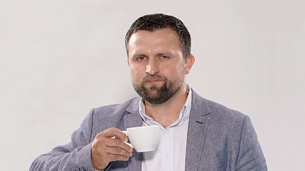 Petr Tichavsk v dokumentrn reality show Utajen f (2022)