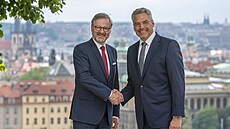 Premiér Petr Fiala jednal s rakouským kancléřem Karlem Nehammerem. (17. května... Premiér Petr Fiala jednal s rakouským kancléřem Karlem Nehammerem. (17. května...