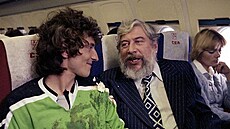 Ondej Vetchý a Leo Suchaípa ve filmu Pátelé Bermudského trojúhelníku (1987)