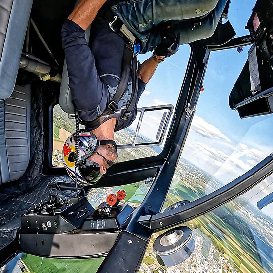 Parautista a letec Felix Baumgartner se pedstaví na letoní Aviatické pouti.