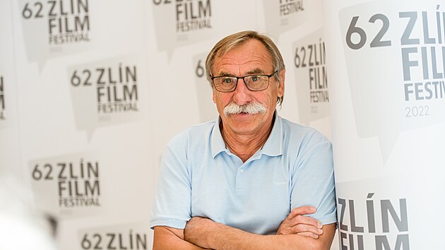 Pavel Zednek pevzal bhem 62. ronku mezinrodnho filmovho festivalu pro dti a mlde ve Zln cenu Zlat stevek (kvten 2022)