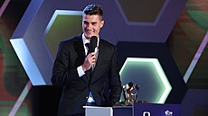Patrik Schick z Bayeru Leverkusen pi vyhláení ankety Fotbalista roku.