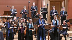 lenové belgického sboru Vox Luminis a Freiburger Barockorchester na koncert...