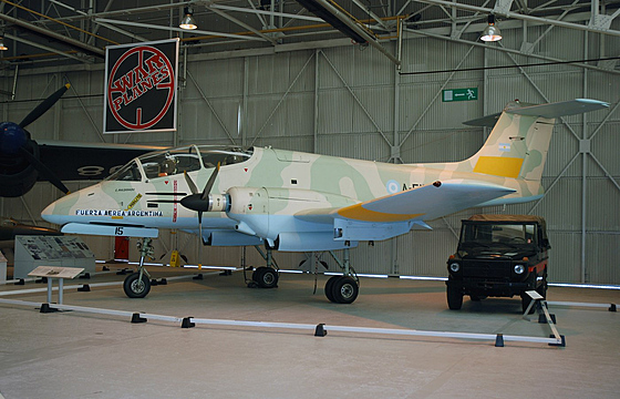 IA-58 Pucará v muzeu RAF v Cosfordu