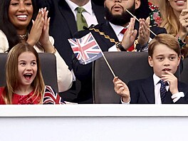 Princezna Charlotte a princ George na koncert k platinovému jubileu královny...