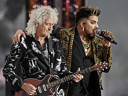 Brian May z kapely Queen a Adam Lambert na koncert k platinovému jubileu...
