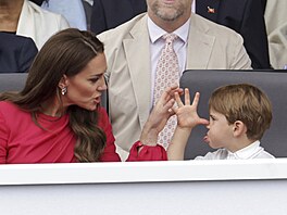 Vévodkyn Kate a princ Louis na oslav platinového jubilea královny (Londýn, 5....