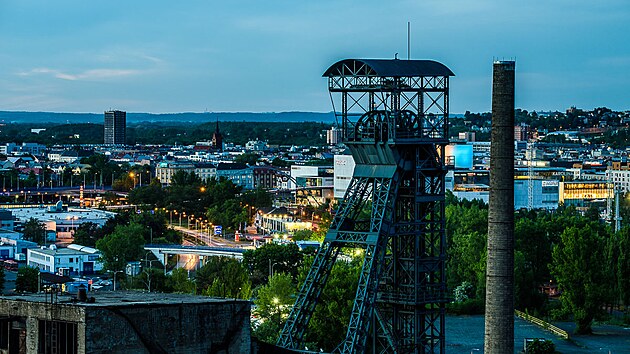 Večerní pohled z Bolt Tower k centru Ostravy. Webové informace najdete na adrese www.dolnivitkovice.cz, další industriální zajímavosti Moravskoslezského kraje pak na webových stránkách technotrasa.cz.