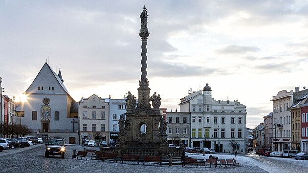 Barokní Mariánský sloup, který stojí na olomouckém Dolním náměstí.