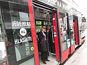 Hlasy finalistů jsou předmětem spekulací. Vyhraje snad nějaký herec? Nebo...