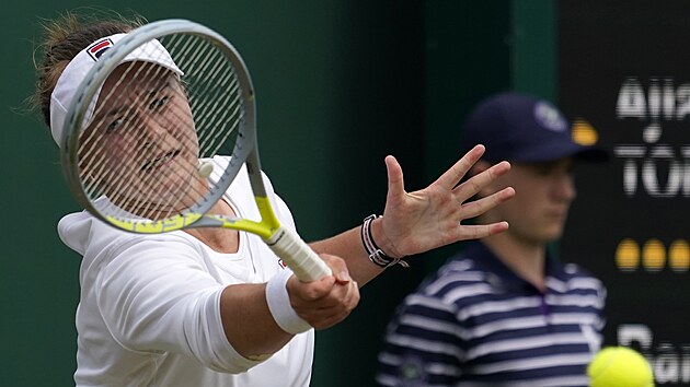Barbora Krejkov bhem zpasu tetho kola Wimbledonu.