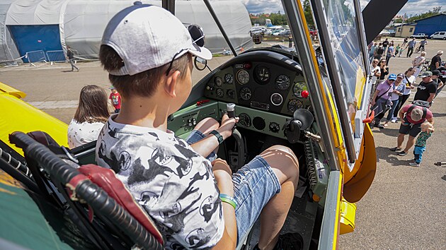 Slavnostní roll-out Z-37 Čmeláka (DM-SNK) v Leteckému muzeu Kunovice. (9. července 2022)