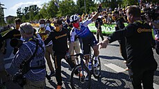 Závrený spurt ve druhé etap Tour de France ovládl  Fabio Jakobsen.