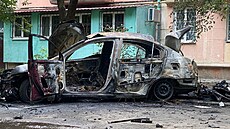 Vyhořelé auto Dmitrije Savlučenka po výbuchu v Chersonské oblasti na Ukrajině.... Vyhořelé auto Dmitrije Savlučenka po výbuchu v Chersonské oblasti na Ukrajině....