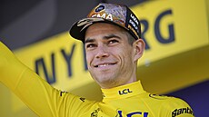 Nový majitel lutého dresu Wout van Aert po druhé etap Tour de France