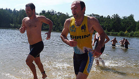 Vestranní sportovci zmí síly v rámci Hradeckého terénního triatlonu
