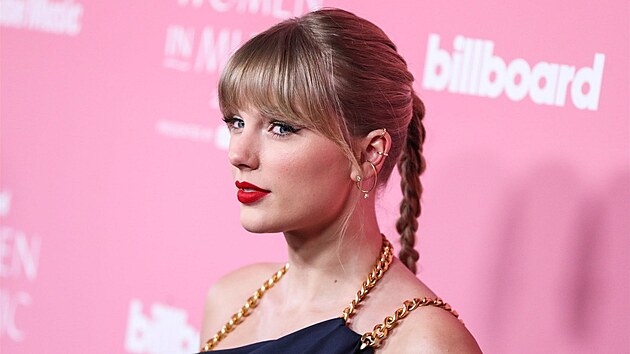 Taylor Swiftov na akci Billboard Women In Music 2019 (Los Angeles, 12. prosince 2019)
