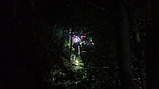 V sobotu pozdě v noci hasiči hledali v Chropyni opilého muže, který spadl a... V sobotu pozdě v noci hasiči hledali v Chropyni opilého muže, který spadl a...