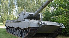 Patnáctý prototyp tanku Leopard 2 u nesl 120mm kanón. Základní tvary se vak...