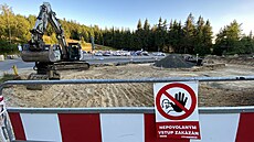 Těžká technika obsadila Maliník v Bedřichově. Na místě, kde dříve stávaly... Těžká technika obsadila Maliník v Bedřichově. Na místě, kde dříve stávaly...