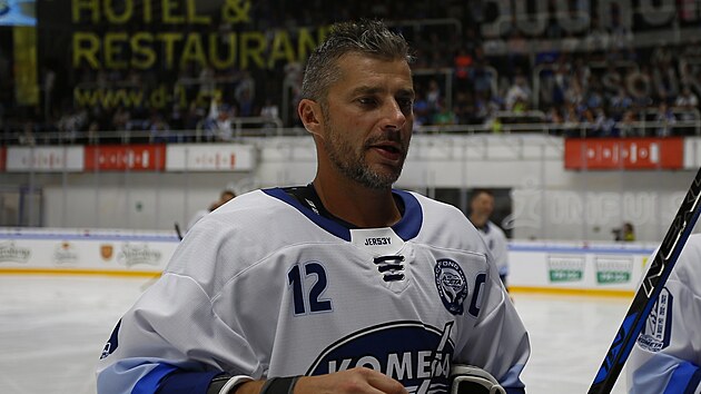 Bval hokejov tonk Leo ermk byl pi benefinm utkn dvou generac Komety Brno kapitnem vbru z roku 2012.