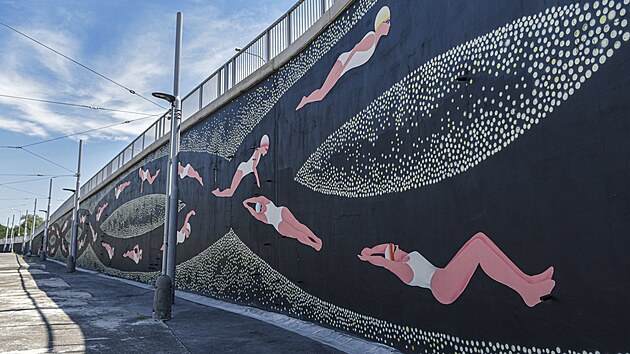 Mural na tramvajovém obratišti Nádraží Hostivař vytvořil umělec David Mazanec.... | na serveru Lidovky.cz | aktuální zprávy Mural na tramvajovém obratišti Nádraží Hostivař vytvořil umělec David Mazanec.... | na serveru Lidovky.cz | aktuální zprávy