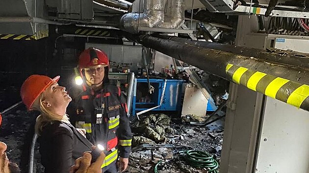 Ohořelý pavilon Ústřední vojenské nemocnice v Praze navštívila ministryně obrany Jana Černochová. (27. srpna 2022)