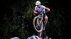 Slovenský cyklista Peter Sagan bhem závodu mistrovství svta horských kol v...
