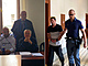 Martin Va (vlevo) a Josef aman (vpravo) u Krajskho soudu v Plzni. (6. 9....