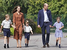 Princ George, vévodkyn Kate, princ Louis, princ William a princezna Charlotte...