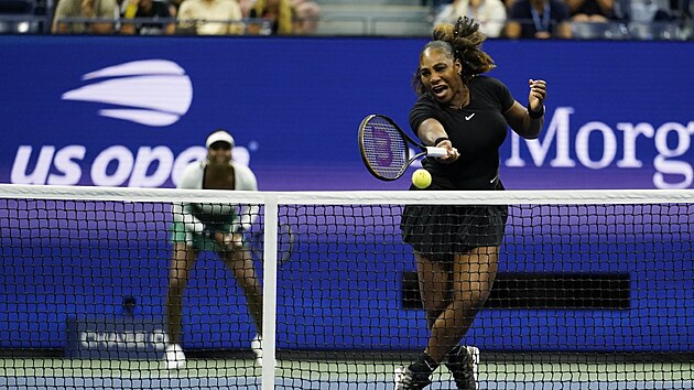 Venus Williamsov odehrv m v zpase proti Noskov s Hradeckou.