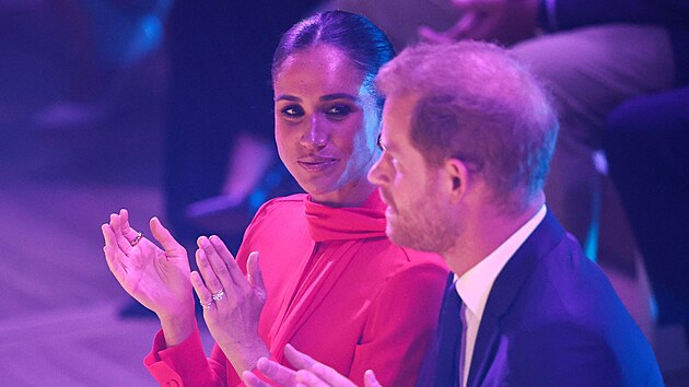Princ Harry a vvodkyn Meghan na summitu pro mlad ldry v Manchesteru (5. z 2022)