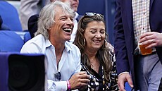 Jon Bon Jovi sleduje semifinále US Open.