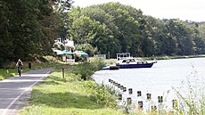 Malá plavidla budou moci v Roudnici nad Labem zakotvit u břehu hned vedle... Malá plavidla budou moci v Roudnici nad Labem zakotvit u břehu hned vedle...