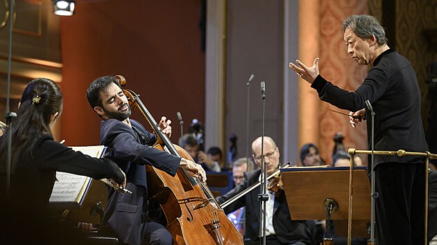 panlsk cellista Pablo Ferrndez a dirigent Myung-Whun Chung na zahajovacm koncert Dvokovy Prahy 2022 (10. z 2022)