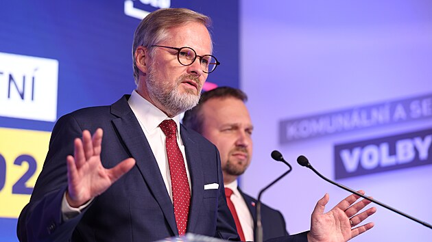 Petr Fiala hovoří na tiskové konferenci ve štábu koalice SPOLU. (24. září 2022) Petr Fiala hovoří na tiskové konferenci ve štábu koalice SPOLU. (24. září 2022)