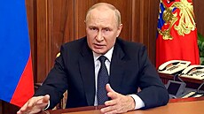 Ruský prezident Vladimir Putin v televizním projevu k národu vyhlásil ástenou...