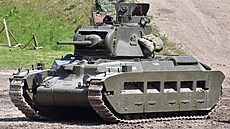 S britskými pchotními tanky Matilda II mli nmetí tankisté velké problémy ve...