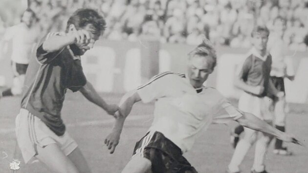Ludevít Grmela (vlevo) v dresu Zbrojovky Brno