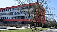 Základní škola s rozšířenou výukou jazyků K Milíčovu v Praze 11 Základní škola s rozšířenou výukou jazyků K Milíčovu v Praze 11